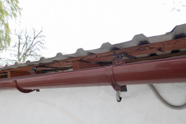 Cost of Round Gutters Installation in Belleville